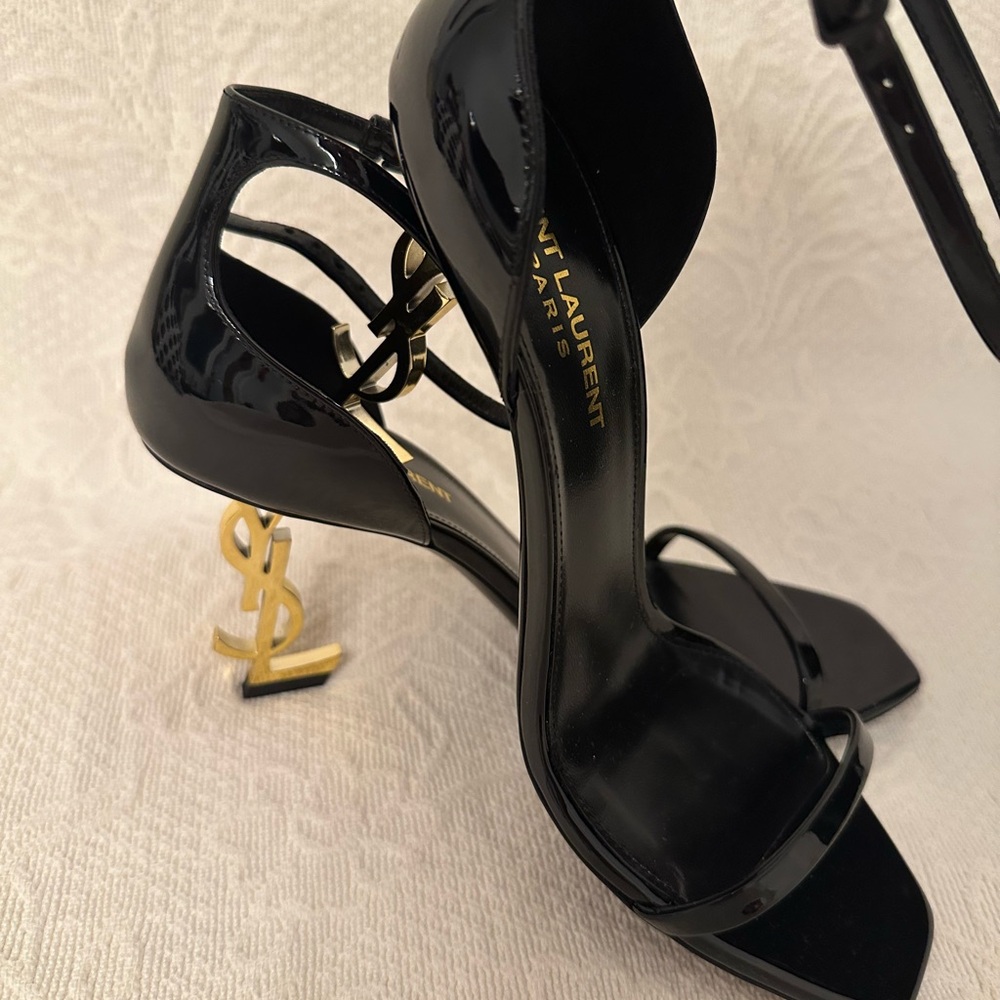 Saint Laurent Opyum Sandals in Patent Leather - Picture 9 of 10
